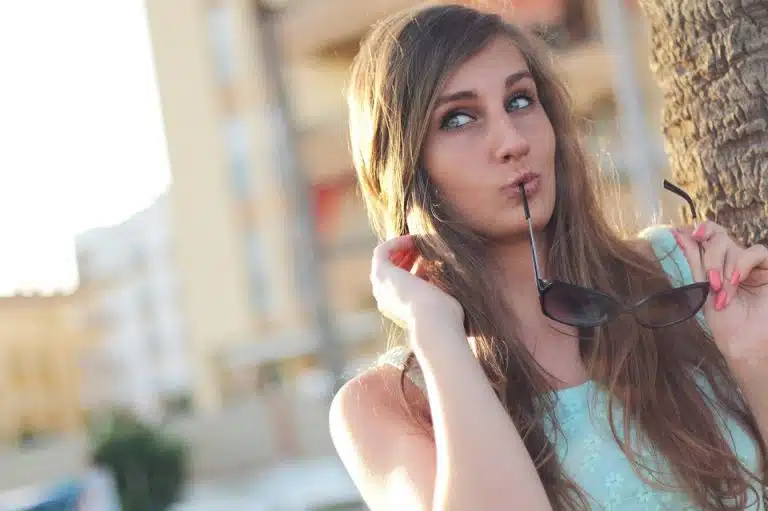 fille cheveux soleil