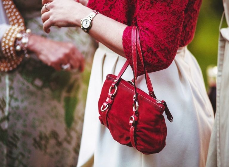 sac &agrave; main