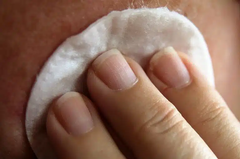 soins nettoyage peau visage coton