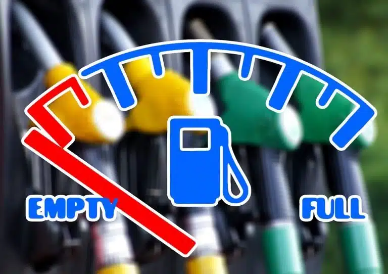 station essence vide pompes plein d'essence de carburant