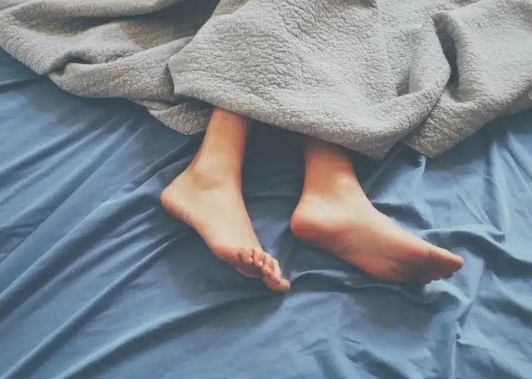 jambes sans repos lit