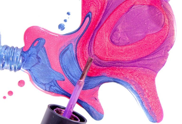 vernis color&eacute;s renvers&eacute;s