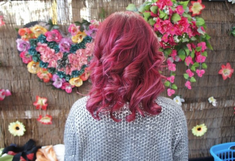 cheveux color&eacute;s