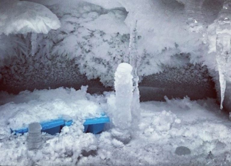 congélateur givre froid glaçons