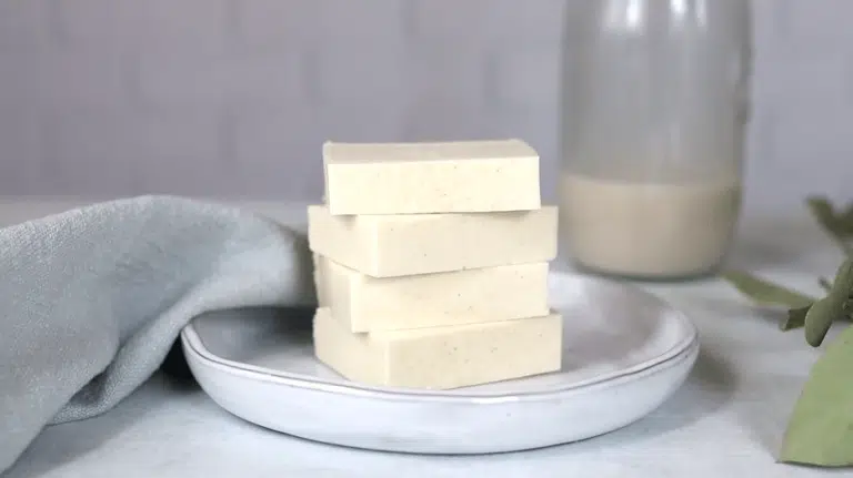 savon hydratant au lait de ch&egrave;vre borax