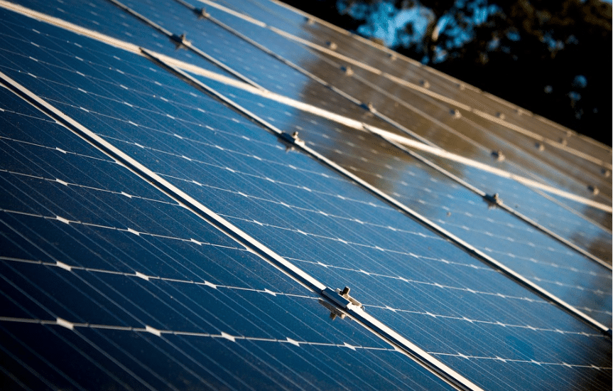 panneau solaire photovolta&iuml;que &eacute;lectricit&eacute; verte