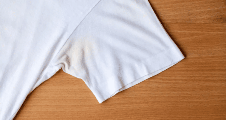 Comment enlever une tache jaune sur un vêtement ou linge blanc