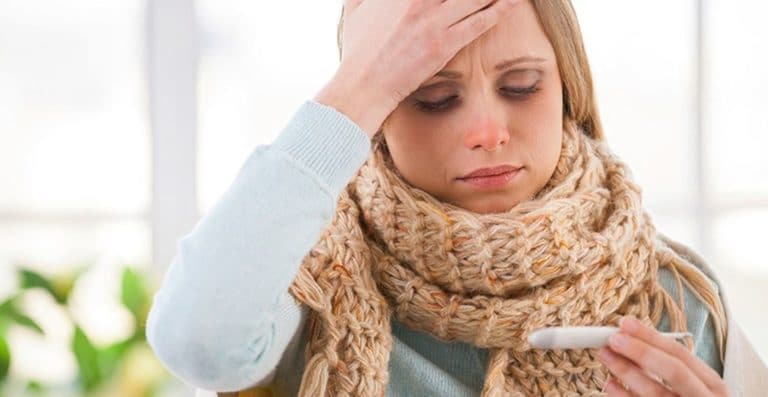fi&egrave;vre maux de t&ecirc;te mal de t&ecirc;te froid