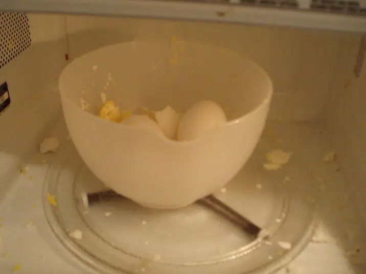 oeufs cuisson micro-ondes