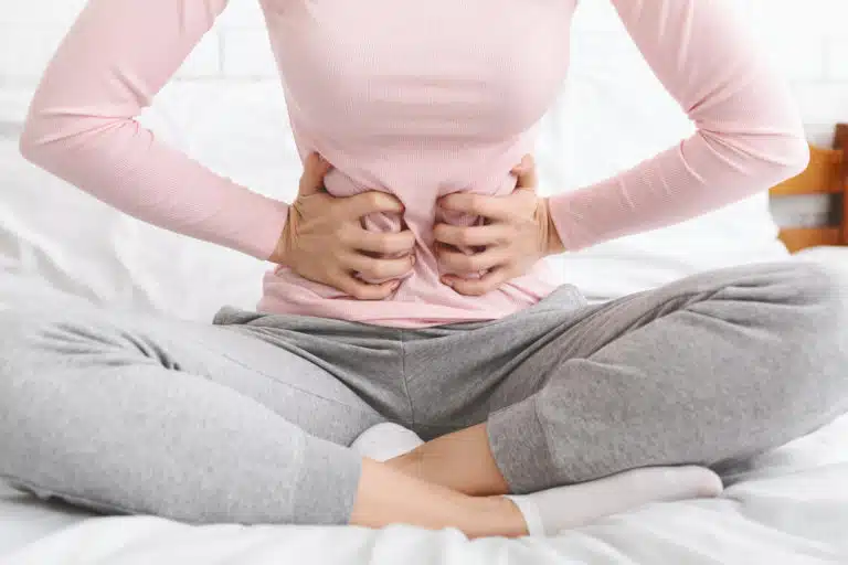 r&egrave;gles menstruations douloureuses crampes dysm&eacute;norrh&eacute;e