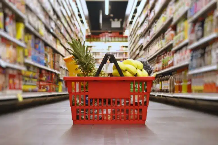 faire les courses supermarch&eacute;