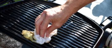 nettoyer grille de barbecue
