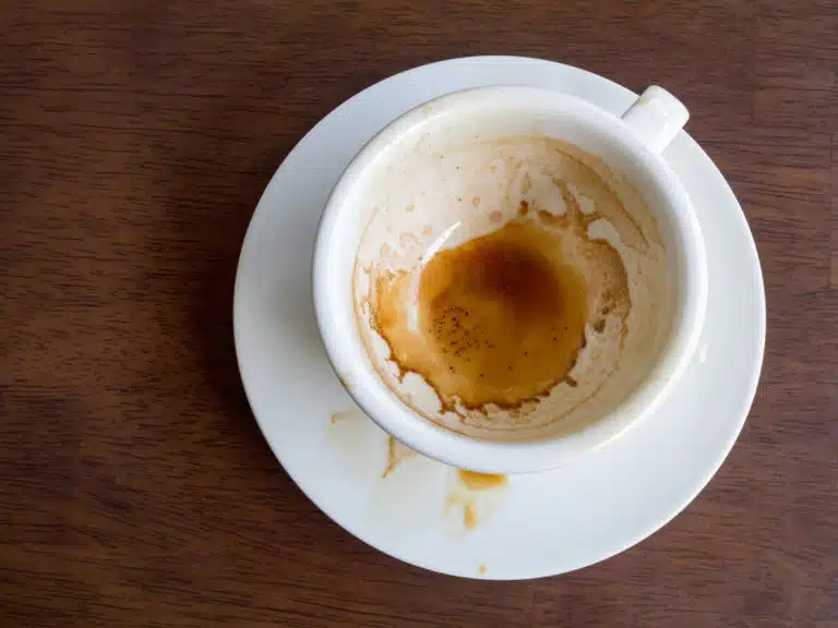 tasse de caf&eacute; th&eacute; taches