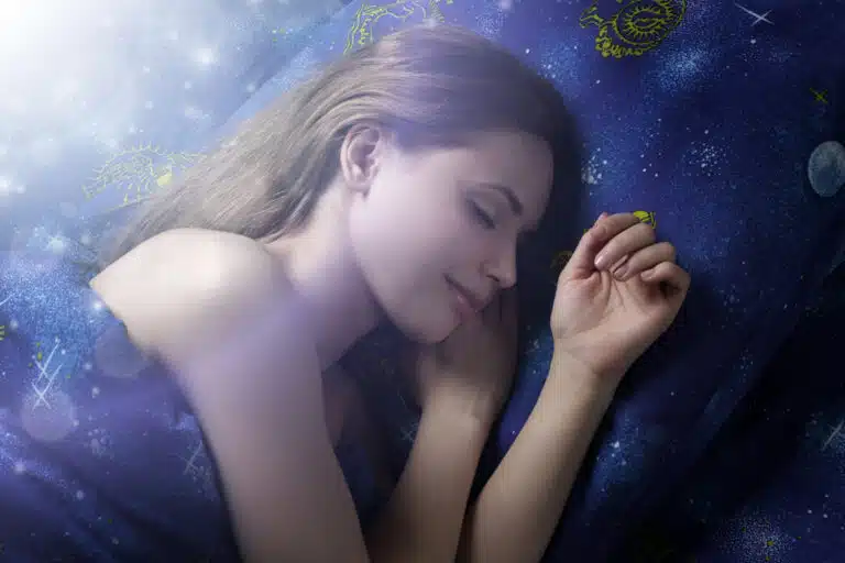 femme songes r&ecirc;ves r&ecirc;ver la nuit pendant son sommeil