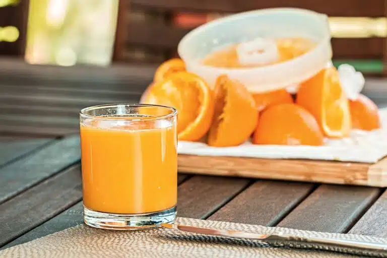 jus d'orange jus de fruits matinal