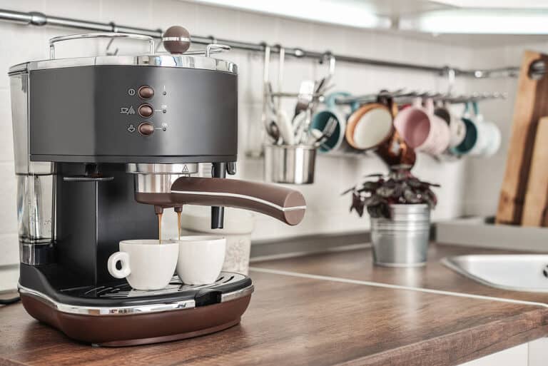 machine &agrave; caf&eacute; cafeti&egrave;re