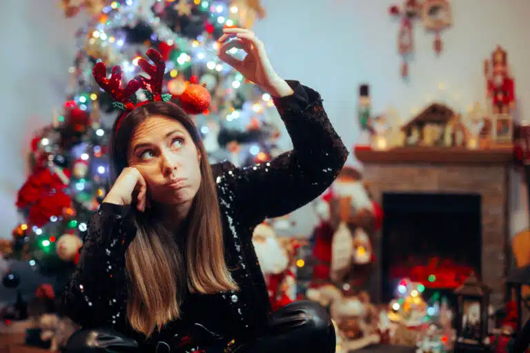 attendre No&euml;l patienter avant les f&ecirc;tes de fins d'ann&eacute;e sapin d&eacute;corations