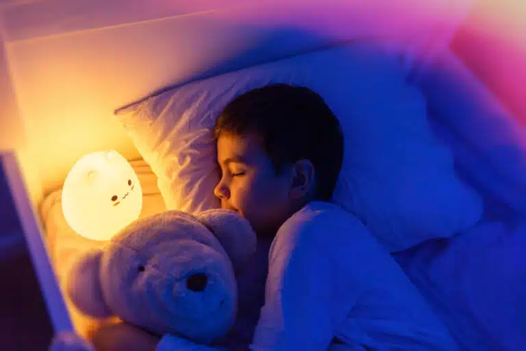 enfant sommeil dormir veilleuse heure de coucher