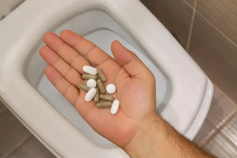 m&eacute;dicaments &agrave; ne pas jeter dans les toilettes traitement solutions naturelles rem&egrave;des diarrh&eacute;e constipation