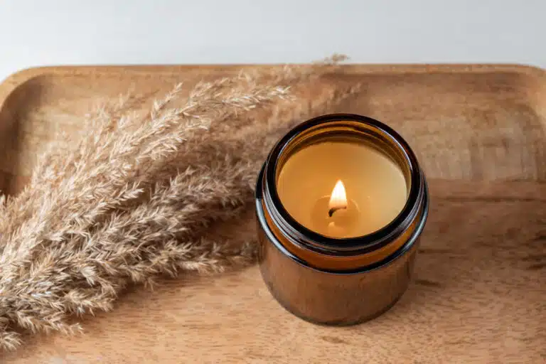 Bougie faite &agrave; la main &agrave; partir de paraffine et de cire de soja