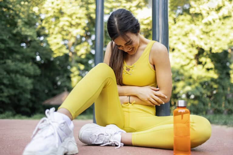 douleurs abdominales apr&egrave;s et pendant l&rsquo;entra&icirc;nement sport abdos crunch