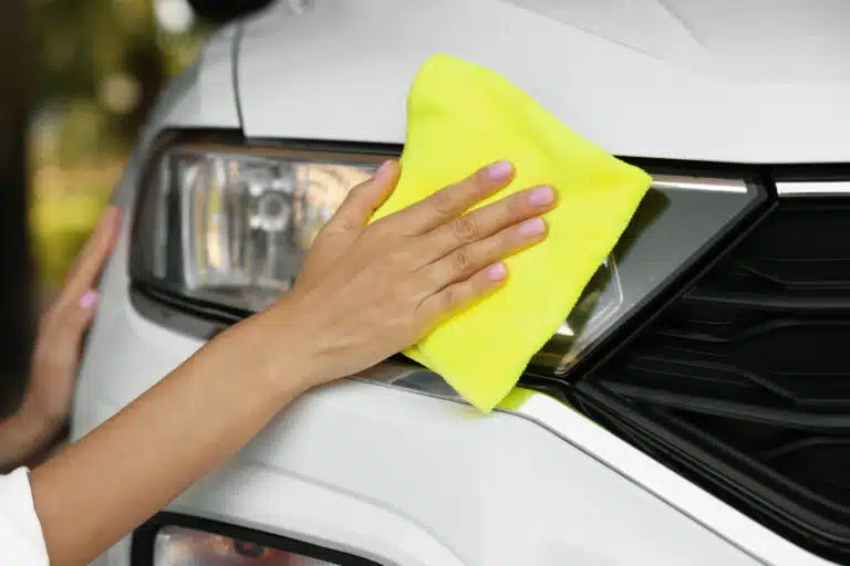 nettoyer phares voiture optiques nettoyage