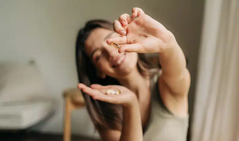 pilule om&eacute;ga 3 vitamines compl&eacute;ments alimentaires suppl&eacute;mentation magn&eacute;sium vitamines