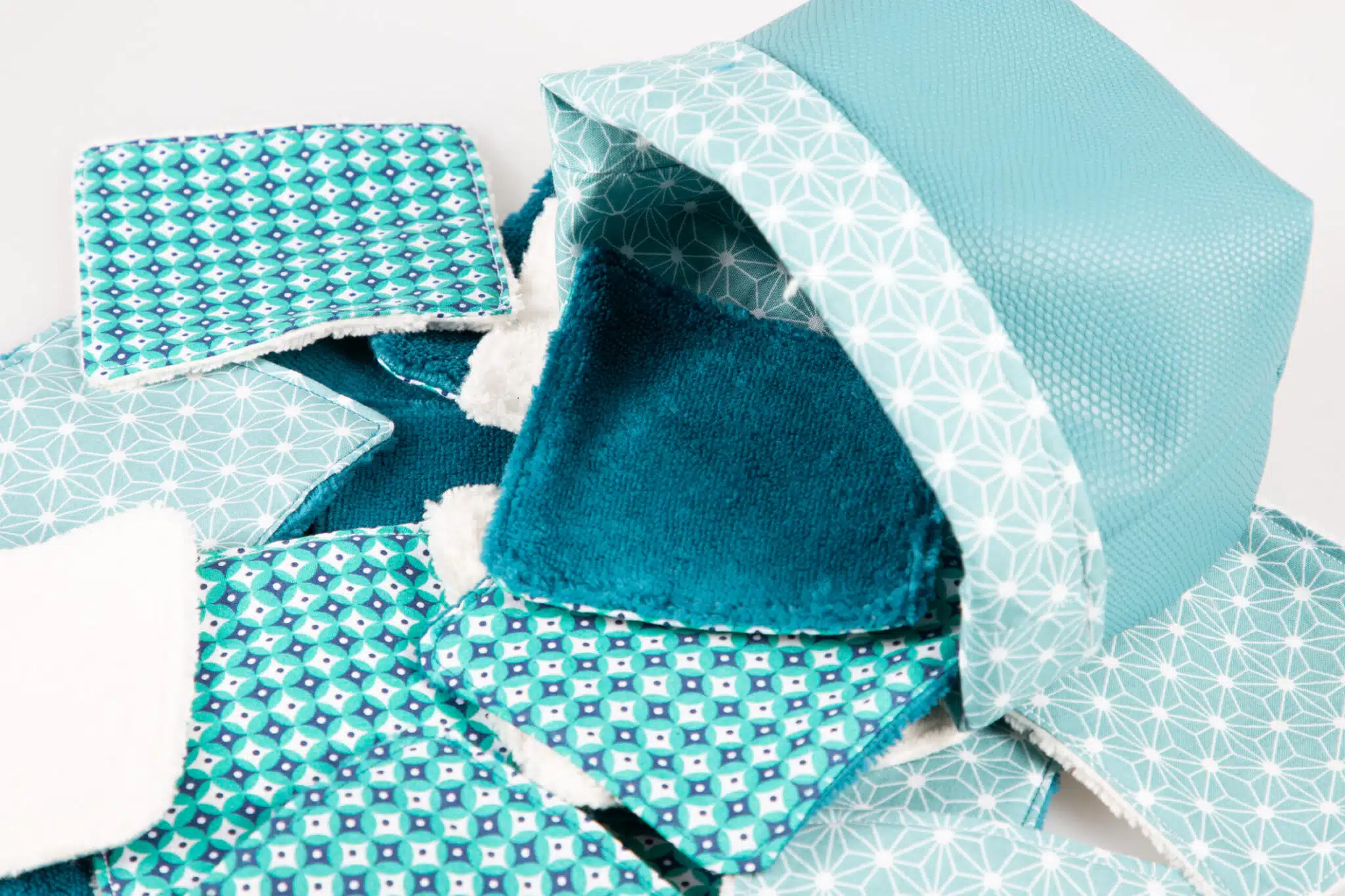 Troquer les flacons &agrave; usage unique : l'art de r&eacute;inventer ses produits du quotidien