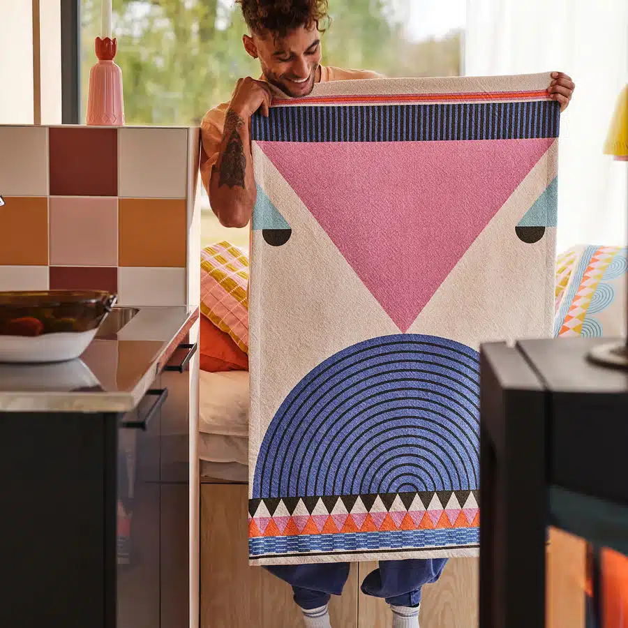 L'audace du folklore su&eacute;dois pour r&eacute;veiller une d&eacute;coration trop sage