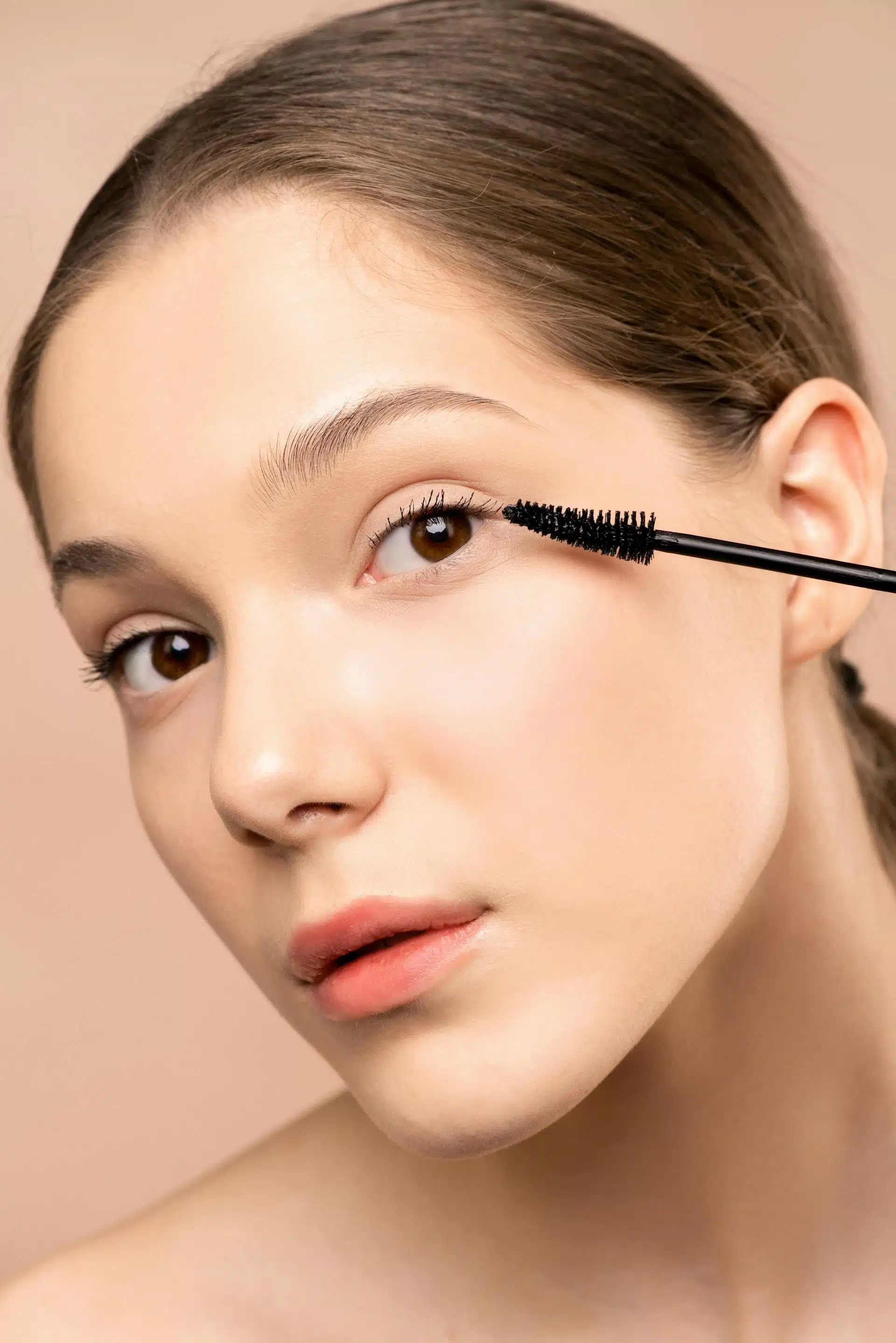 &Agrave; vos bain-maries : le rituel de fabrication pour un mascara noir intense et 100 % naturel