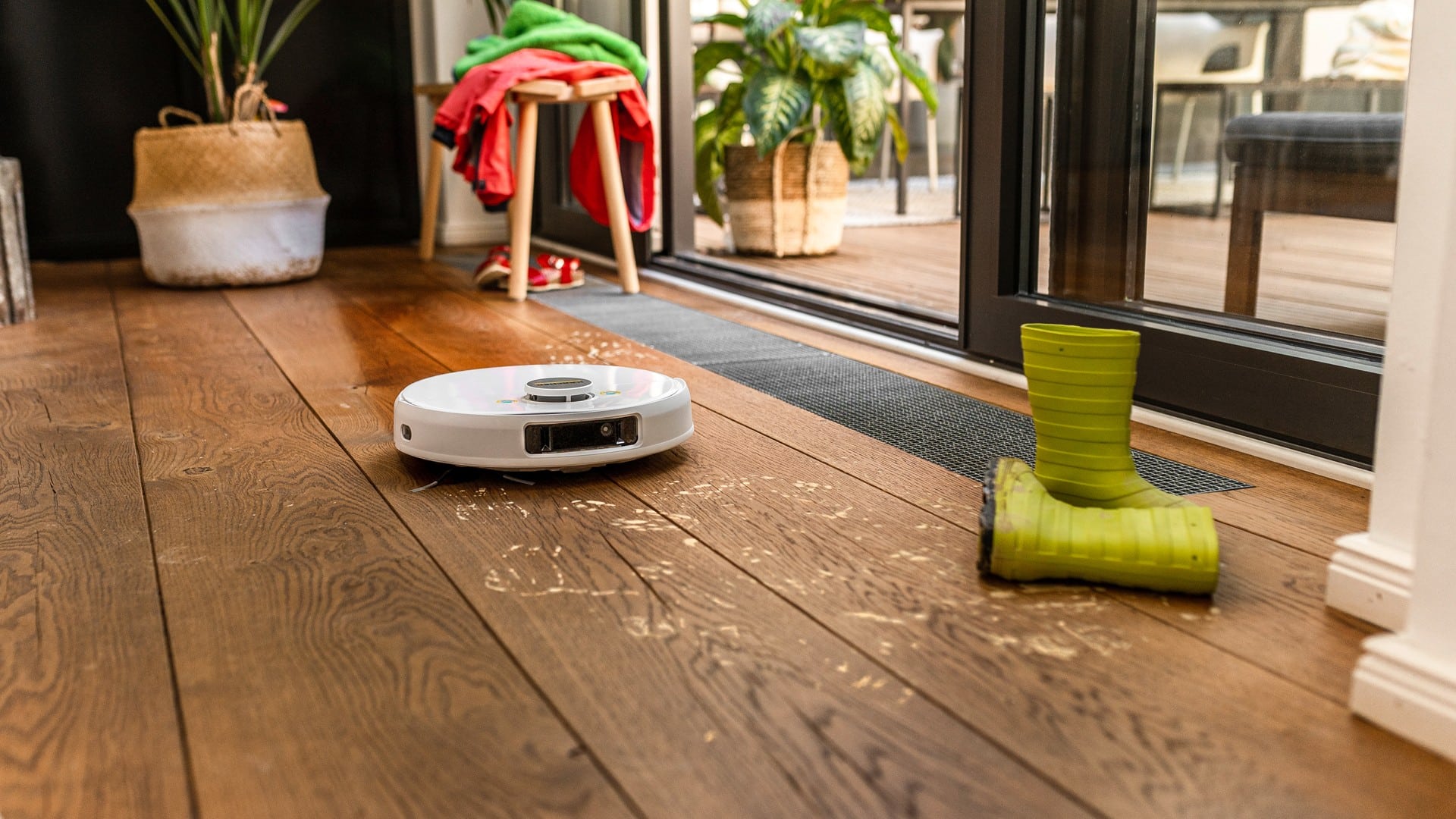 &laquo; Je nettoyais tous les jours &raquo; : pourquoi votre robot aspirateur red&eacute;pose en silence de la salet&eacute; au sol